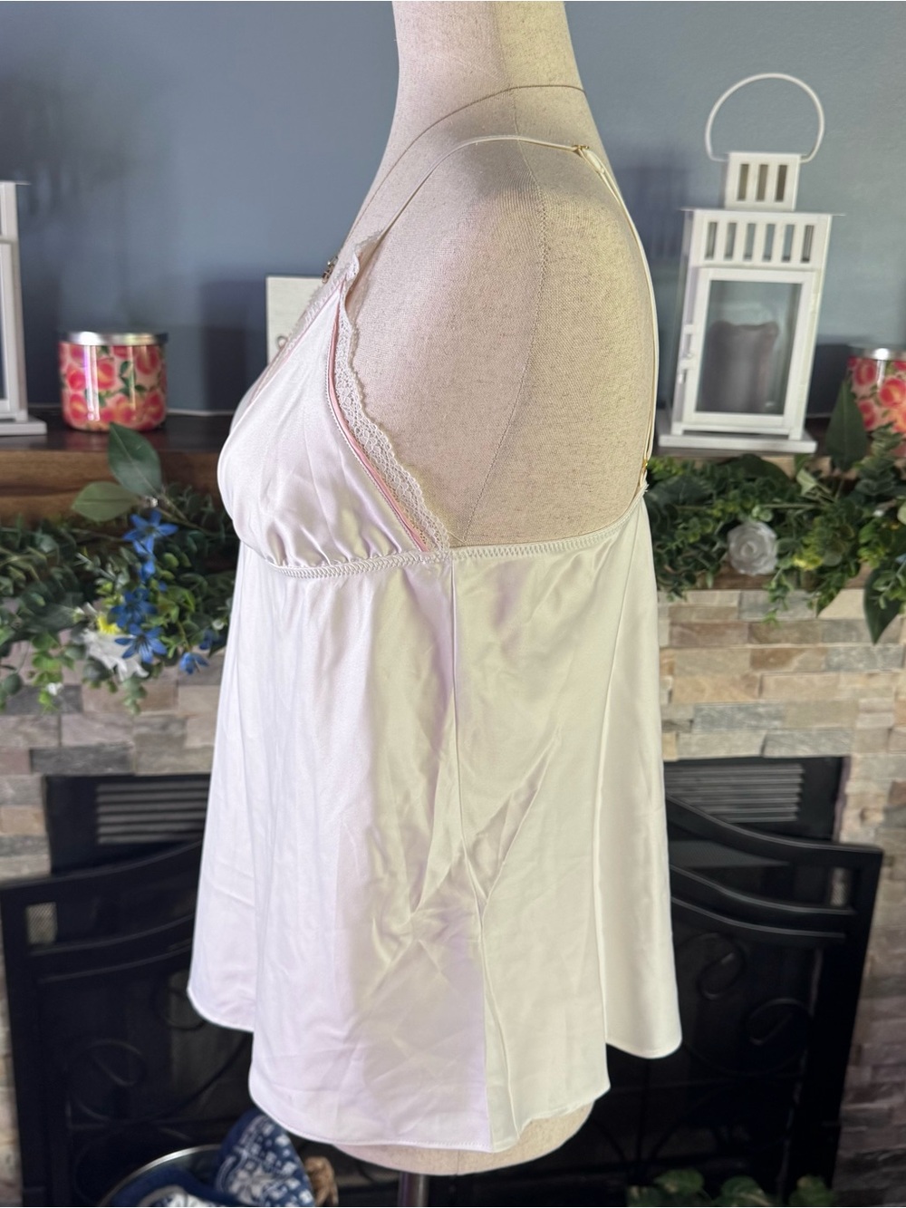 Flora by Flora Nikrooz White Satin Lace Trim Camisole Cami Top Medium - Picture 6 of 12